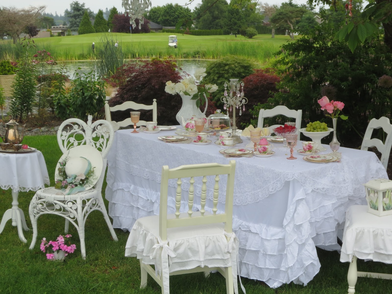 Karen's Cottage and Castle A Romantic Garden Party